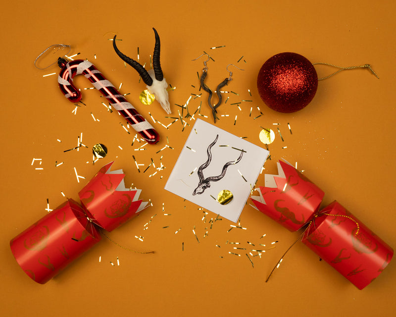 Load image into Gallery viewer, Skullies Christmas Crackers
