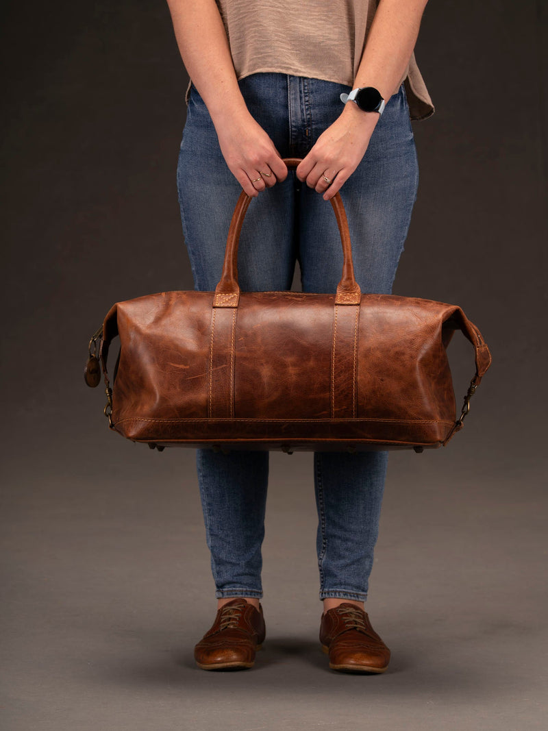 Load image into Gallery viewer, Overnight Bag - Skullies Leather Collections - Skullies
