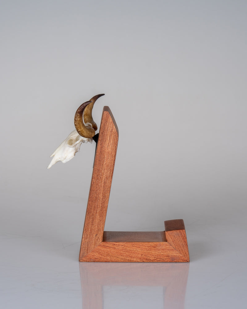 Load image into Gallery viewer, Cellphone Mount rosewood display pedestal side profile showing the leaning column and phone cradle
